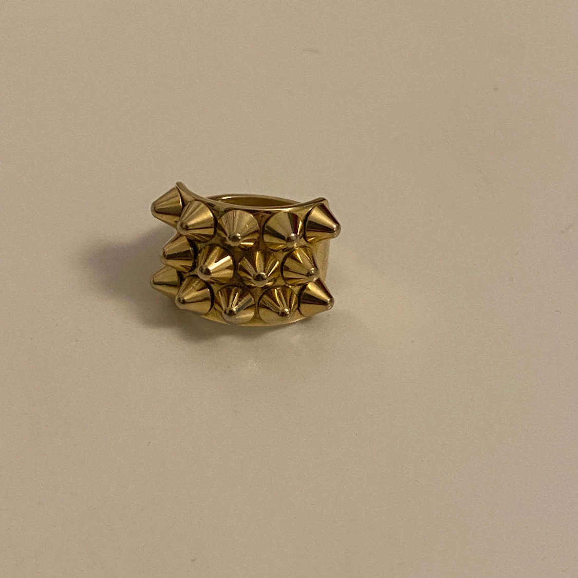 Guld peak ring