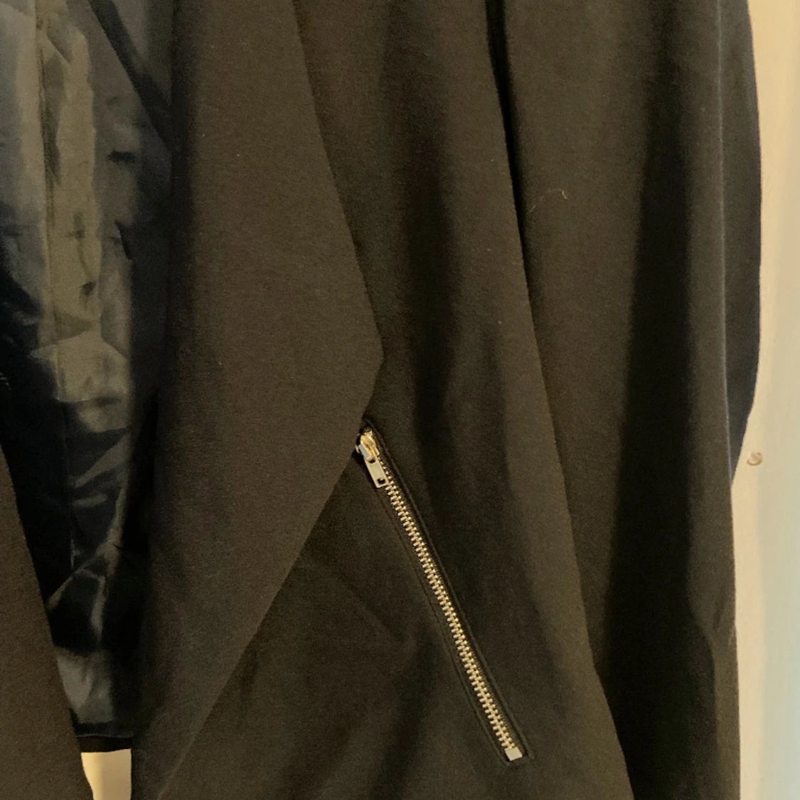 marinblå vårjacka från HM divided - 90