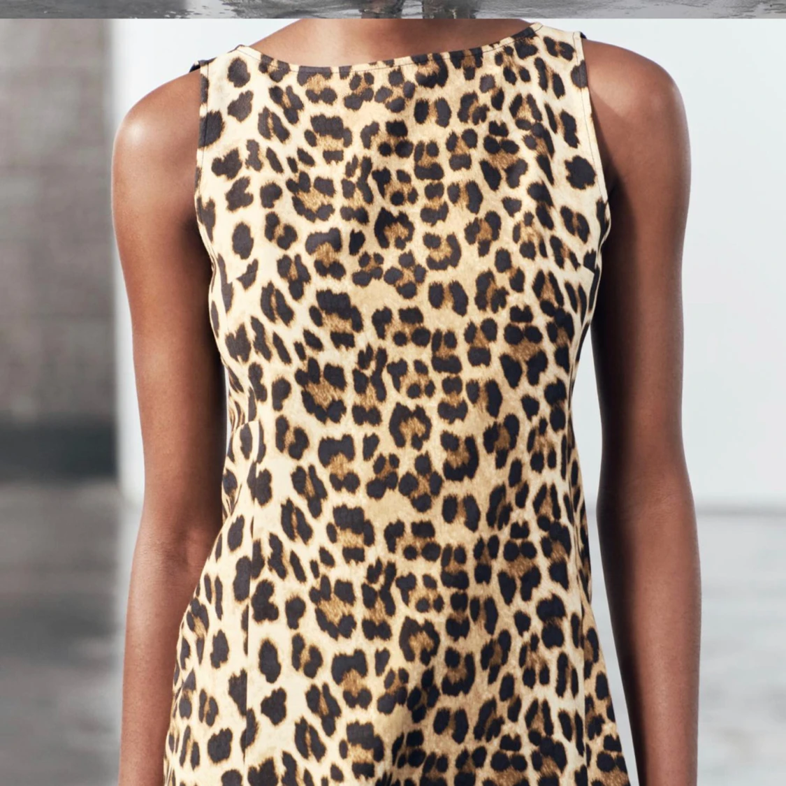 Leopard klänning  - 90