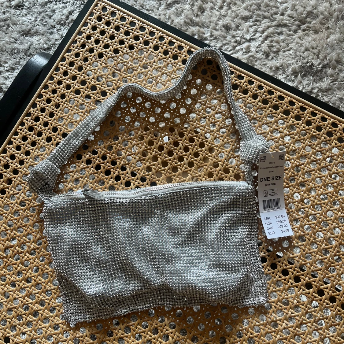 Säljer denna super fina glitter väska - 90