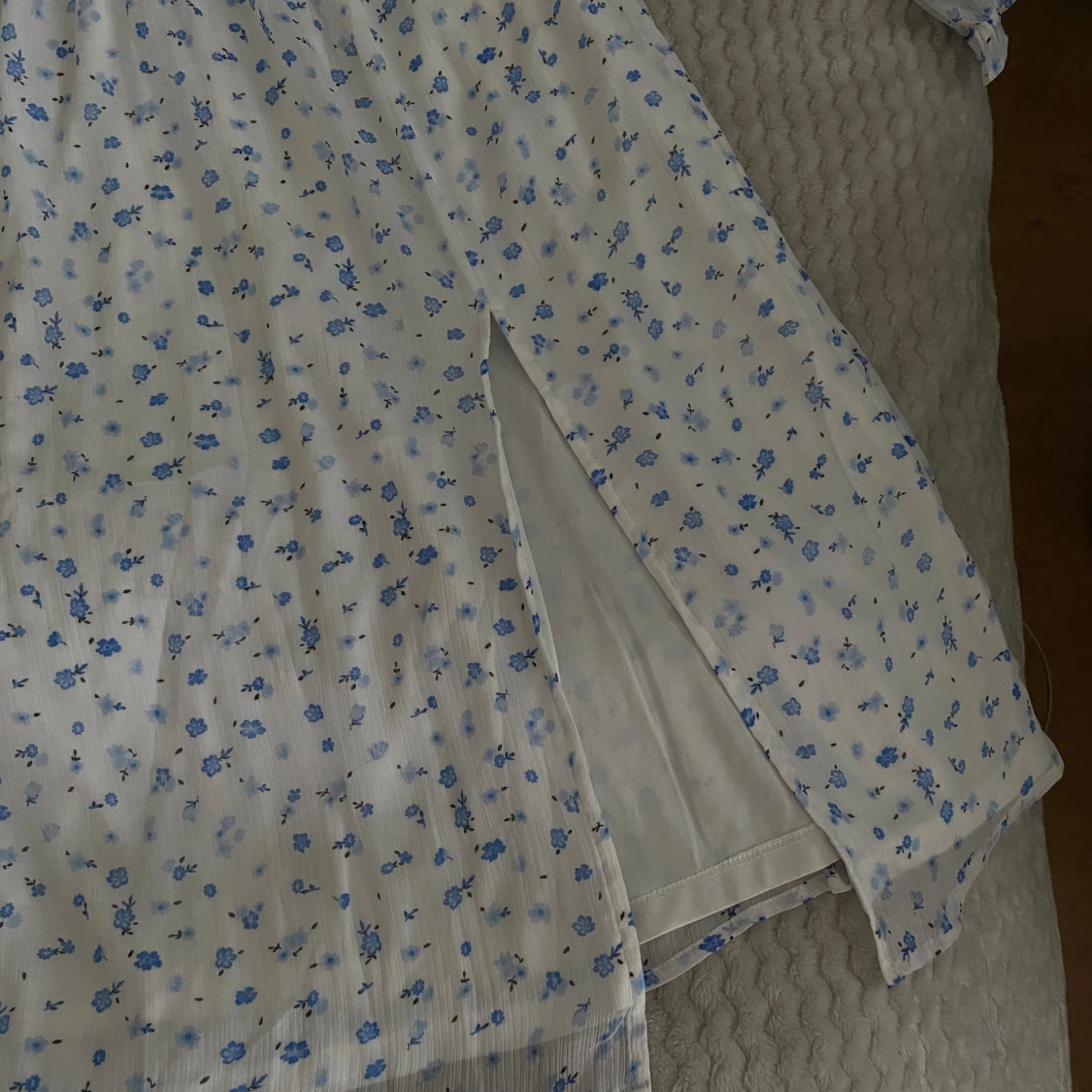 Blommig sommarklänning - 92