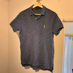  Ralph lauren piké  - Polo Ralph Lauren piké | Skick 9/10 | Nypris ca 1300 Mitt pris 250! | dm vid frågor och funderingar |