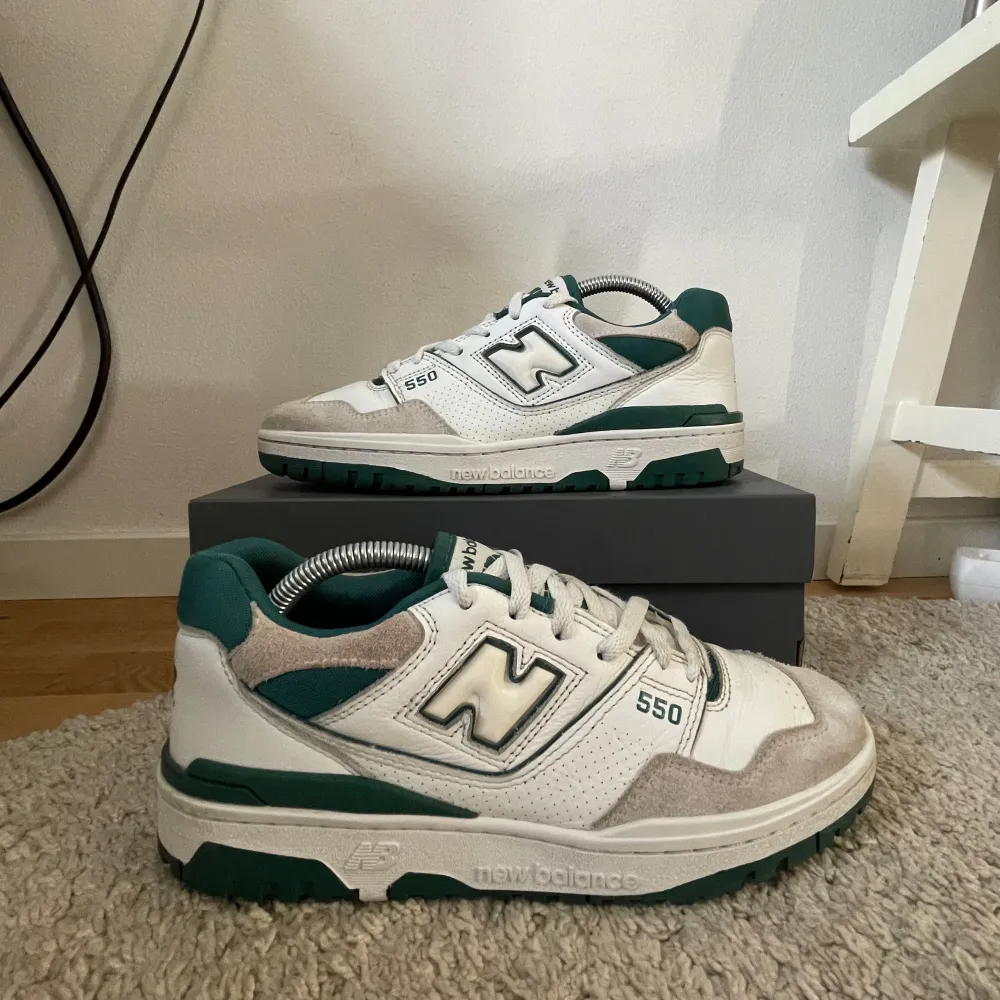 New Balance 550. Storlek 41,5. Väldigt bra skick. . Skor.