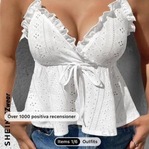 Topp - Säljer denna topp från shein då den var för liten för mig. Aldrig Andvänt. Storlek S men skulle säga att den passar XS bättre.🩷