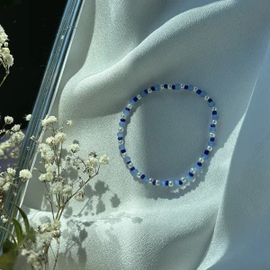 Handgjort armband  - 🤍