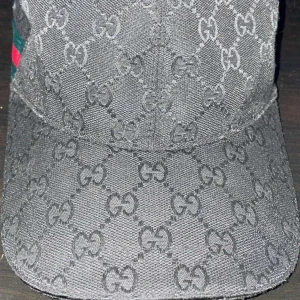 Gucci keps - Svart Gucci keps storlek M