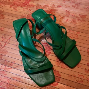 Gröna klackar  - Gröna klackar 