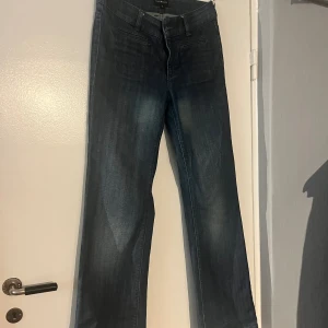 Ware Denim Jeans - Ware Denim jeans som är lite små för mig