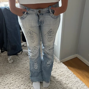 Jeans - Lågmidjade bootcut jeans