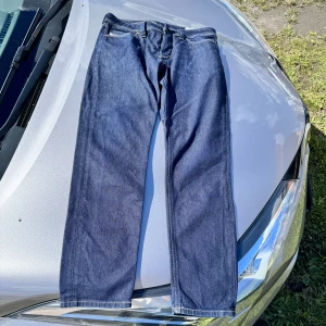 Mörkblå disel jeans (Disel Industry) - Bra skick