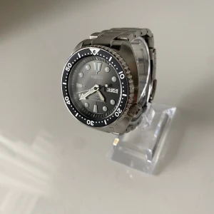 Seiko Prospex Automatic  - • Modell: Seiko Prospex Automatic  • Storlek: 45mm • Referens: SRPC23J1 • År: 2022 • Skick: Mycket Bra • Medföljer: Fullset