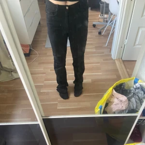 Jeans - Mid waist  Använda fåtals gånger