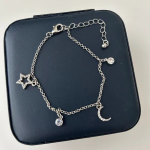Armband - Jättegulligt armband som aldrig kommer till användning, från Ur & Penn 