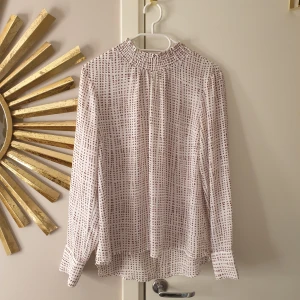 Blus - Blus från Stockholm LM i nyskick 