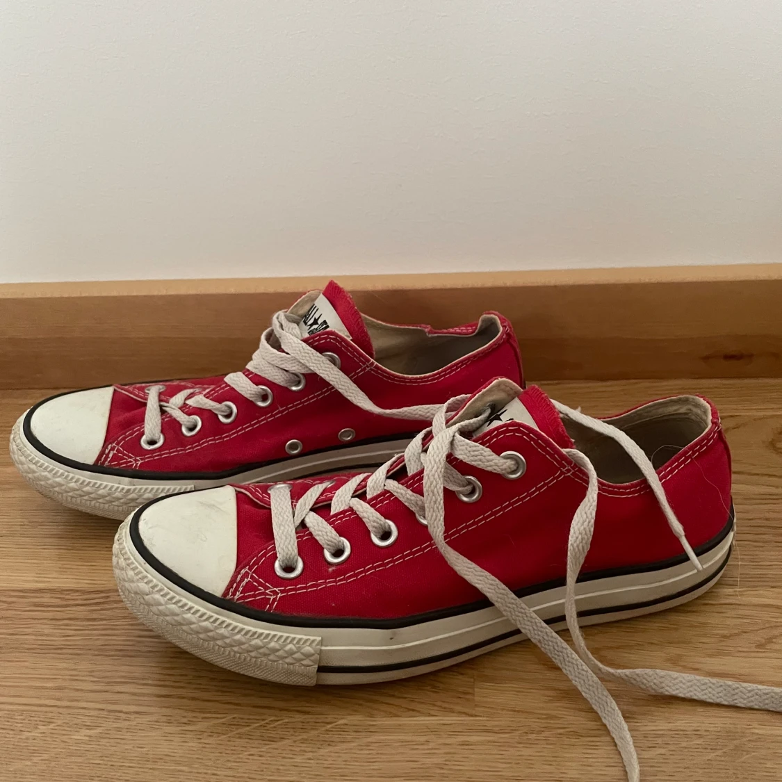 Röda Converse  - 90