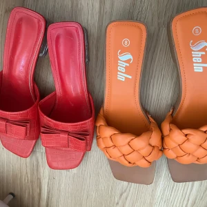 Klackarskor - Säljer dessa två tillsammans men man kan även önska sig o köpa bara en av dom för mindre pris såklart, båda är nya och är i storlek 39 kan fraktas och även mötas upp i Växjö.