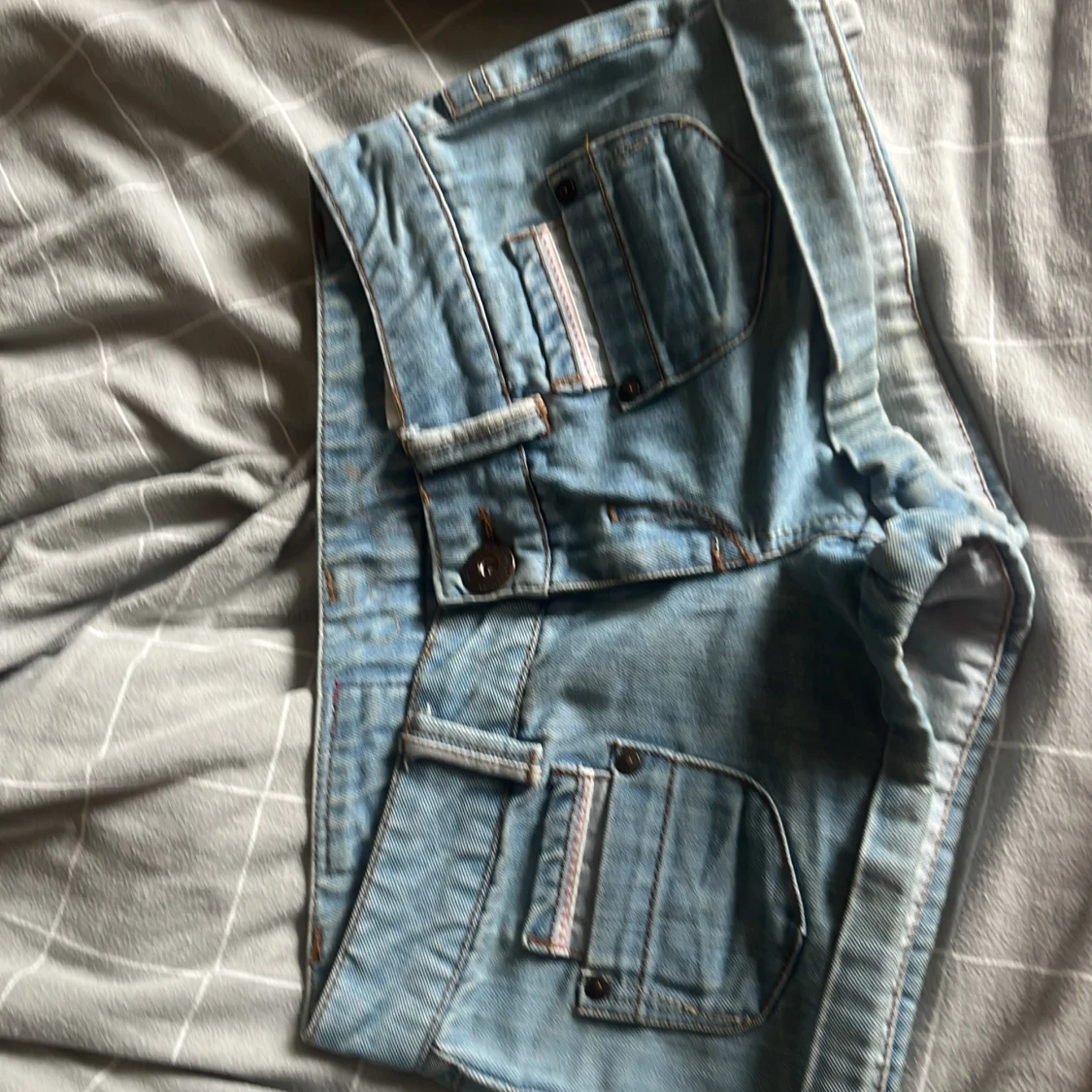 Unika lowwaist Stockholmsstil bootcut only jeans shorts  - 91