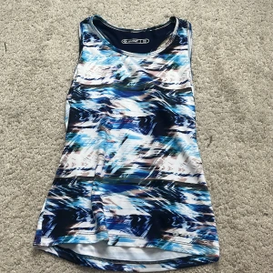 Sport linne  - Köpte för 120kr säljer för 70kr