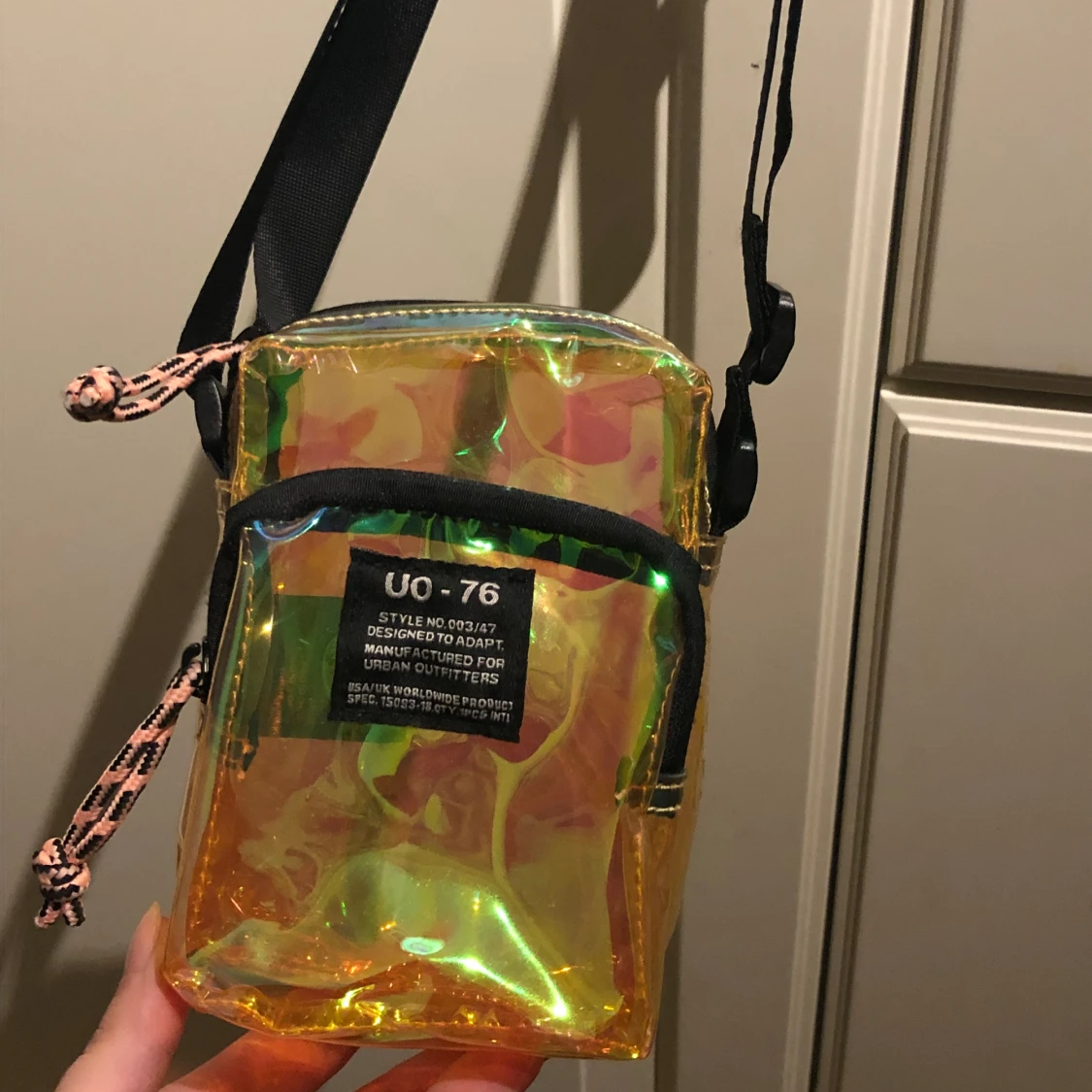 Urbanoutfitters väska - 90