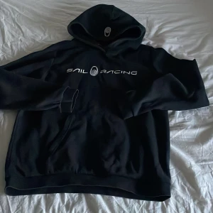 St 170 passar lite mindre - Skick 10/10 och parfekt för sommaren