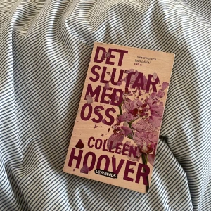 Det slutar med oss bok - Säljer denna boken som Collen Hoover har skrivit💓har själv läst den och den är superbra!
