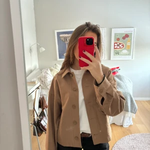 Overshirt  - Använd en gång ser ny ut