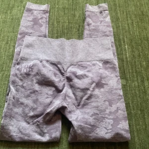 Gymshark tights - Storlek S. Fint skick! Scrunch i rumpan