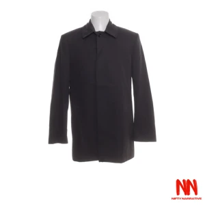 Paul & Friends kavaj - Kavaj Paul & Friends. Storlek: 52/L. Skick: 6/10. För mer info, kontakta oss och kolla gärna in vår sida för fler plagg!