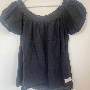 Odd molly tröja  - Så söt odd molly tröja. Passar mig som bär S-M. Super bra skick! 