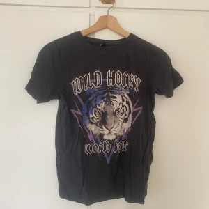 T-shirt med tryck - Bra skick