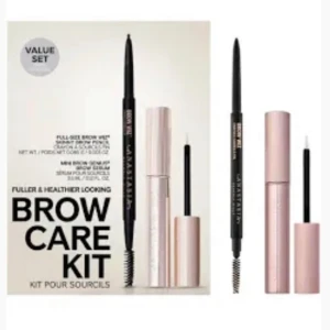 Anastasia brow kit - Helt ny. Bara öppnat förpackning!! Orginal pris 495 men kom jätte jätte gärna men förslag kommer bara skriva ett pris!!