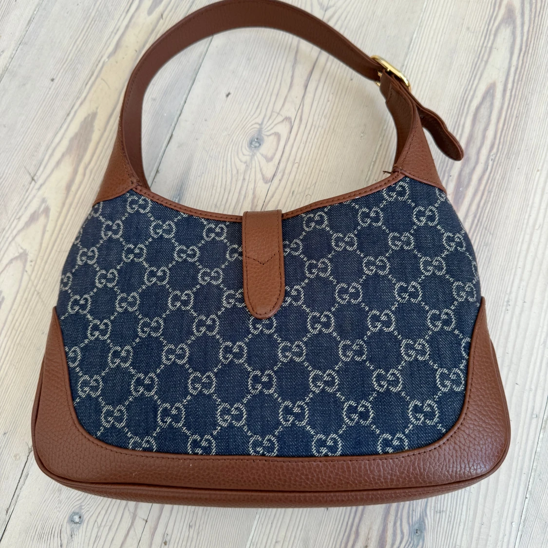 Gucci Jackie Small Shoulder Bag - 92
