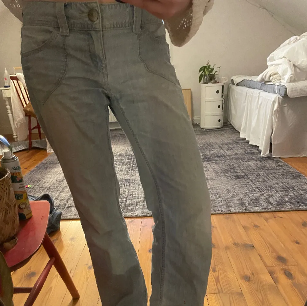 lågmidjade jeans. Jeans & Byxor.