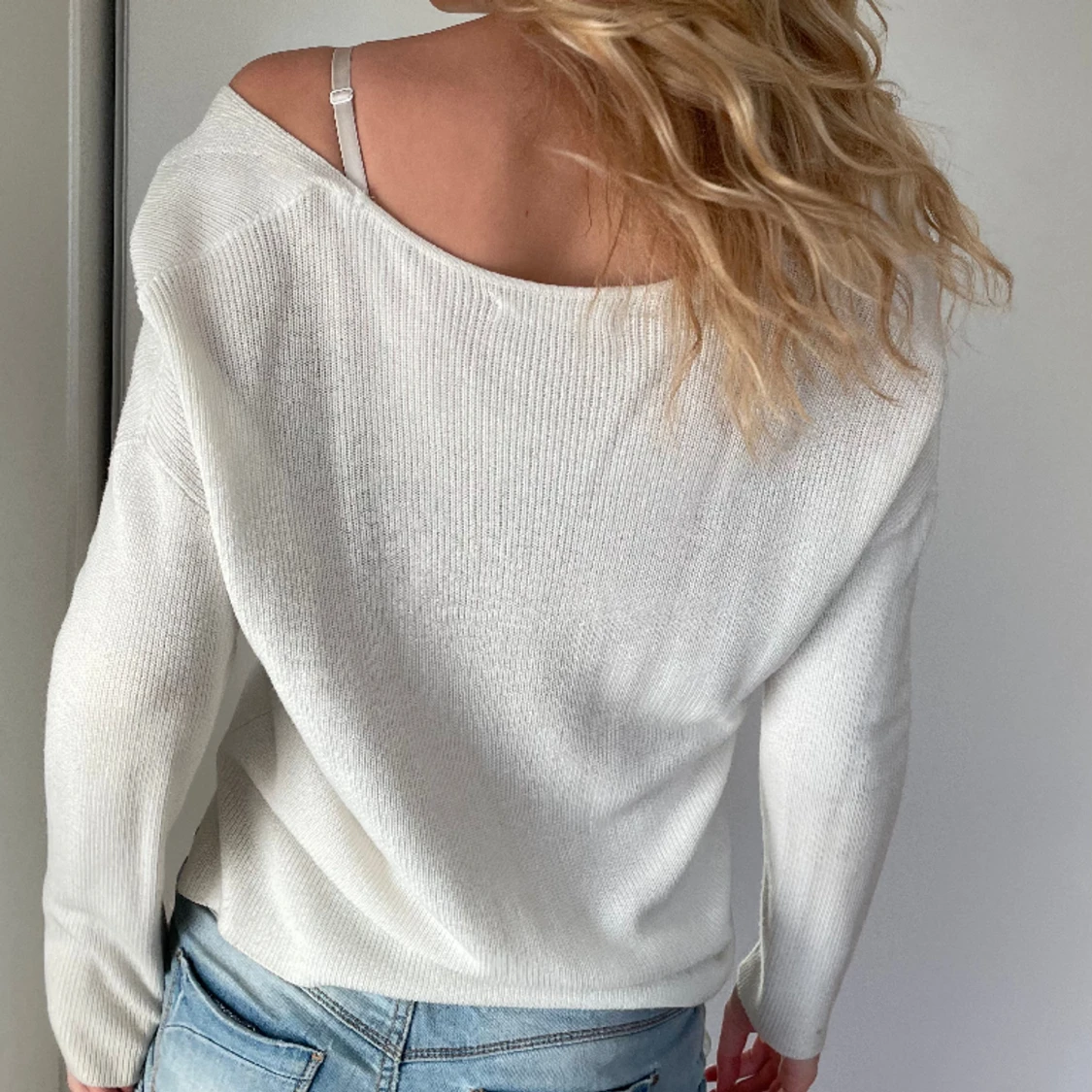 Vit stickad tröja - 91