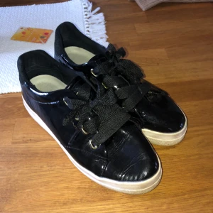 Gant skor stl.39 - Knappt använda  Svarta fina 