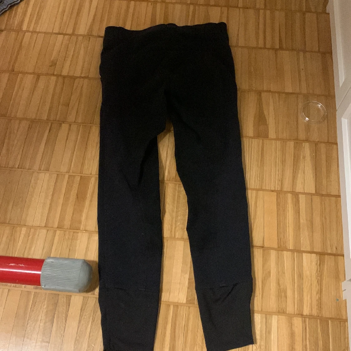 Svarta Ridbyxor  - 27