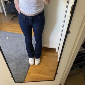 Bootcut jeans - Dem perfekta Bootcut jeansen💓💓lågmidjade