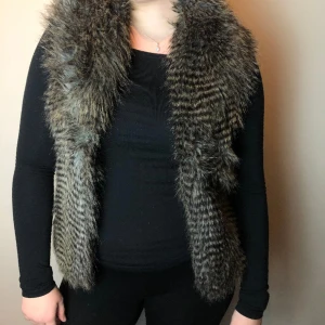 Brun/grå pälsväst - Superfin speciell väst!