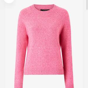 säljer denna rosa stickade tröja då den ej kommer till användning längre, super fin till sommaren! skriv för fler bilder