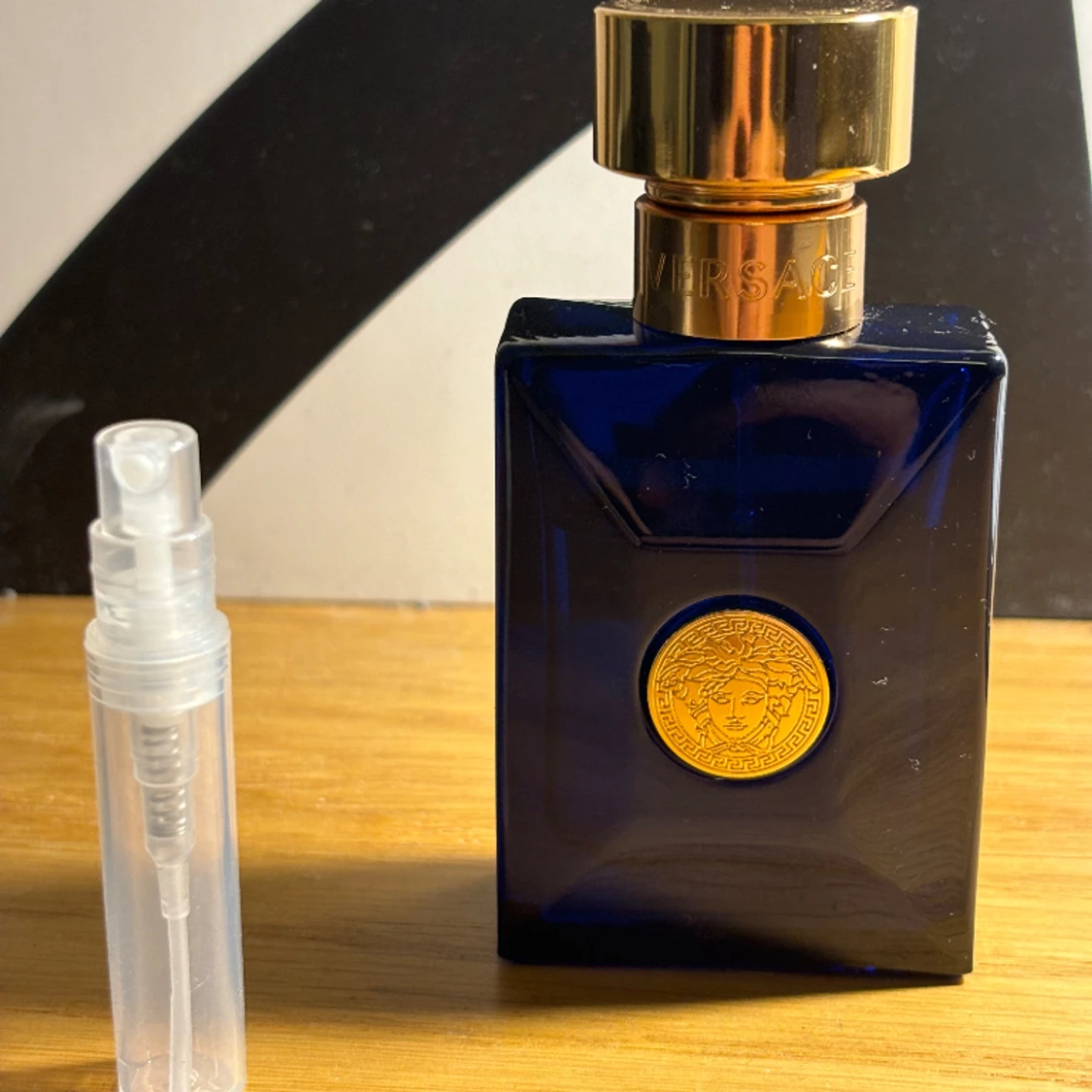 Versace Dylan blue sample