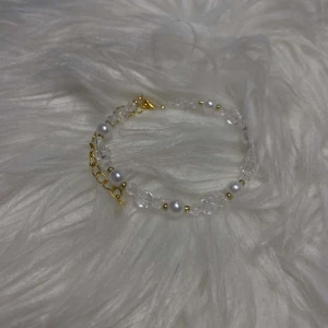 Pärlarmband  - Pärlarmband med guldlänk 
