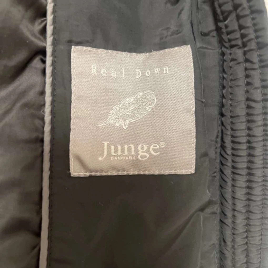 Junge vinter jacka - 90