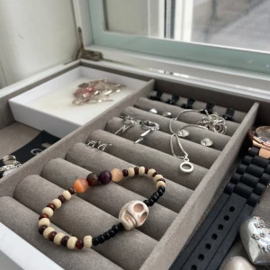 Brunt armband stockholm stil - Brunt handgjort armband