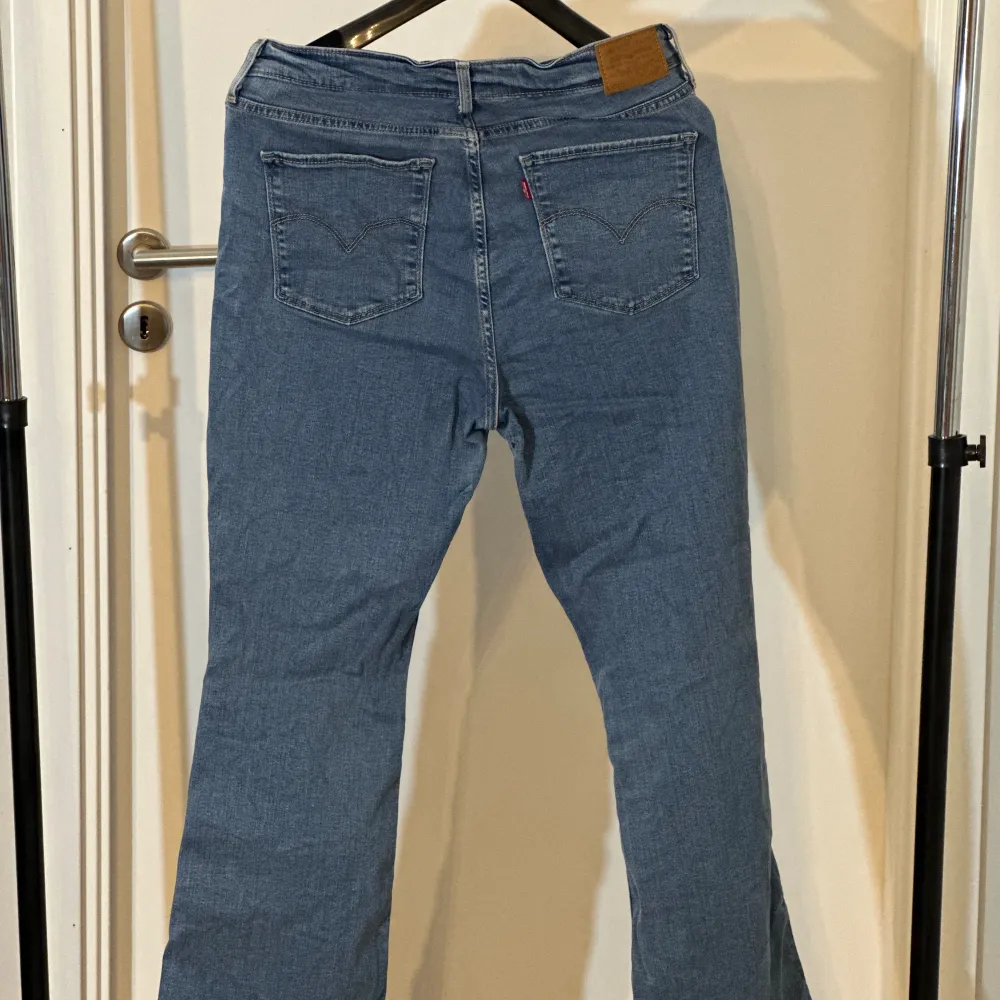 Boot cut jeans, size : 31. Jeans & Byxor.
