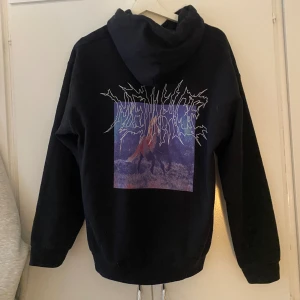 Hoodie - Sällan använd💞