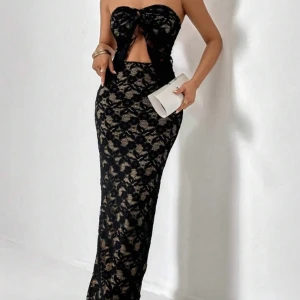 topp & kjol set - Ett jätte fint set inför sommaren. Storlek S.  Knappt använd 