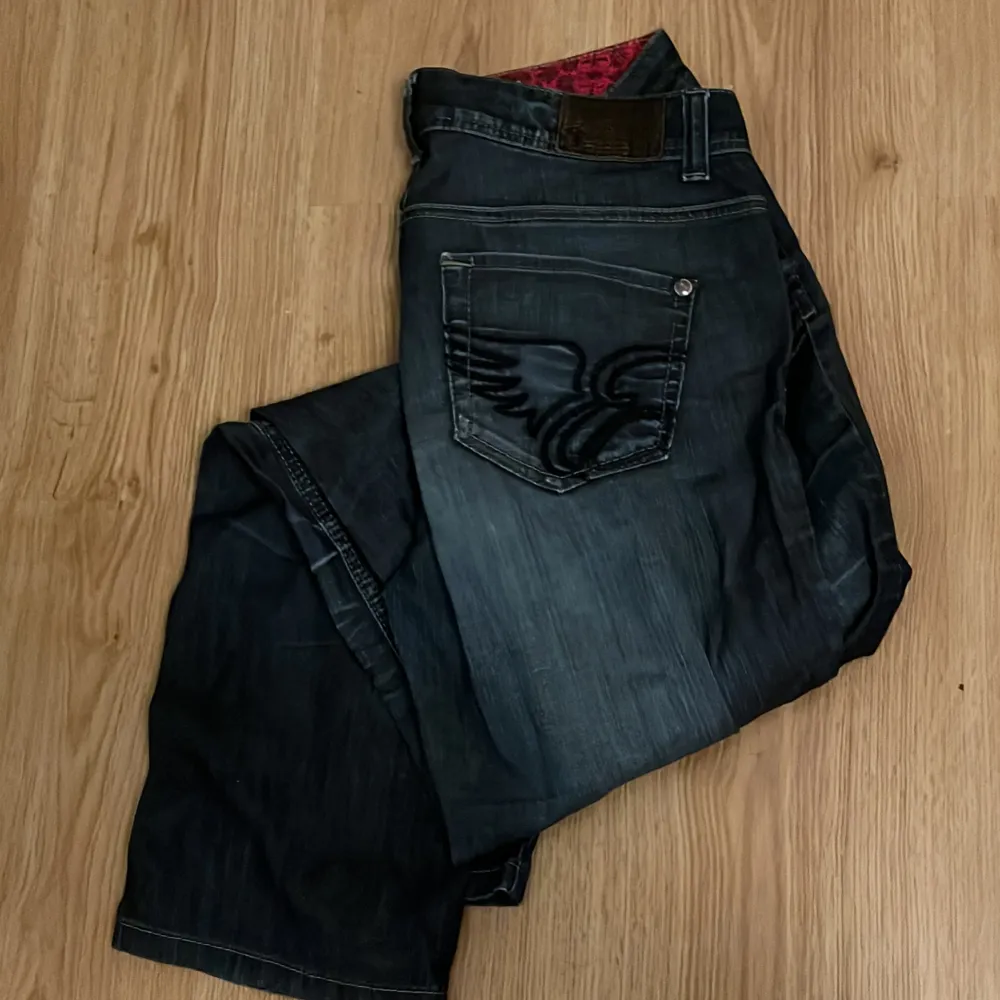 Esprit denim, raka vintage jeans i mörk tvätt, storlek 31/32 dvs M/L. Jeans & Byxor.