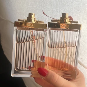 Chloé parfymer - Säljer två likadana parfymer i fint skick. Mycket kvar i flaskorna. 1 för 90kr, 2 för 140kr.