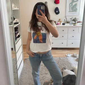Tshirt - Säljer en så fin tshirt från Vero Moda i strl S!💘