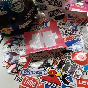 Stickers  - Olika Märkes Stickers till bra priser!  Pris kan diskuteras 